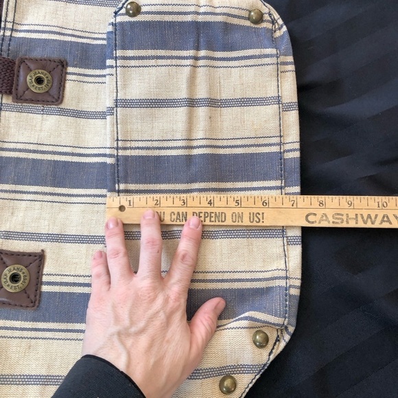 GAP Striped Tote - Picture 10 of 11